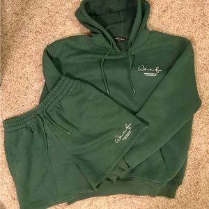 WORN ONCE White Fox Boutique Teal/Green Set